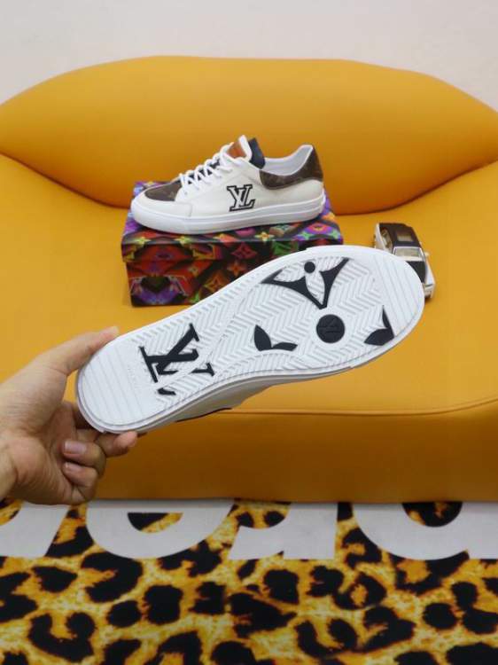 Picture of Louis Vuitton Shoes _SKULVsz38-44mnf040415314